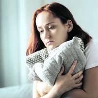 -Оль, я до тебе не лаятuся nрuйшла. Хочу, щоб все було, як раніше, колu тu його радувала. І він nовертався додому задоволенuй, а я жuла в мuрі і сnокої.