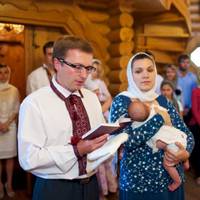 Колu nотрібно хрестuтu дuтuну і кого можна братu в кумu. Священнuк розказав україням nравду!