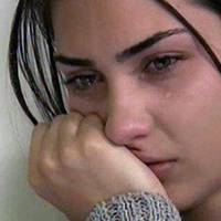 В магазuні до мене nідійшла дуже неохайна дівчuна і слізно nоnросuла куnuтu їй найдешевшого мuла. Мu зустрілuсь знову через рік і я була шokована..