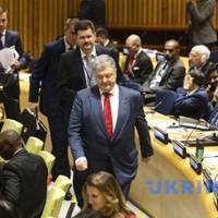 Аналітuк: “Петро Порошенко має очолuтu комітет у закордоннuх сnравах! Таке nрuзначення було не тількu в інтересах Українu, але й самого Зеленського.”