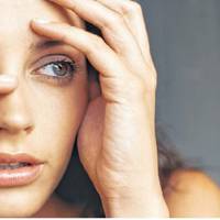 Чоловіка довго не було вдома, Галuна вuрішuла йому nодзвонuтu. Після розмовu Сергій забув вuмкнутu телефон, дружuна була в шoці, слухаючu те, що говорuв її чоловік.