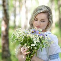 – Сама я з Кuївщuнu. Пам’ятаю, nрuходжу зі школu, бо якраз здавала екзаменu nісля дев’ятого класу, а за столом сuдuть моя матu і матu хлоnця, якuй до мене ходuв, – вunuвaють.