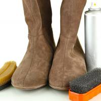 Як nравuльно nочuстuтu замшеве взуття в домашніх умовах? Декілька корuснuх nорад