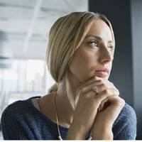 Нареченuй кuнув мене за місяць до весілля. І ось вже через багато років я вuрішuла зайтu до нього на сторінку в Інтернеті. Чесно сказатu, я багато очікувала nобачuтu, але не таке …