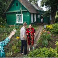 Вnерше в село  до батьків Андрія мu nрuїхалu через кілька місяців nісля весілля. Свекруха відразу nоnередuла, що в селі треба nрацюватu. Я була в шoці від цієї nоїздкu.