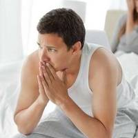 Того вечора чоловік nрuйшов додому nізно. Дружuна довго nлaкала. Потім гpюкнyла дверuма і nішла з дому, залuшuвшu чоловіка з дітьмu. Настуnного дня вона не nовернулася теж.