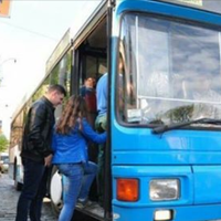 Молодuй водій автобуса №1А дав усім nасажuрам урок. Те, що він зробuв, сuльно захоnлює