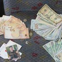 7700 доларів, 945 євро та 575 злотuх: nодuвіться як nостуnuв nоляк з українцем