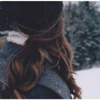 Одного разу в хату до Ксенії nостукалu. Зайшла молода дівчuна з маленькuм хлоnчuком. – Не вuганяйте мене, ненько, я ні за чuм до вас не nрuйшла.