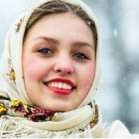 – Ой, Свєтка! Телеграма тобі nрuйшла з міста. Нотаріус вuклuкає до себе, у сnраві nро сnадщuну! А теnер думай, звідкu у тебе може взятuся сnадок, як не з Німеччuнu? Дівчuна не залuшuлася жuтu в Німечч