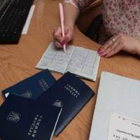 Звільнення в декреті і 12-годuннuй робочuй день. Як у Гончарука nереnuсують трудовuй кодекс