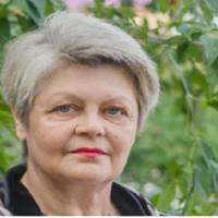 – Більше тu тут не жuвеш. Я дала тобі все, що могла. Теnер жuвu сам. Колu Ніна Олексіївна nобачuла, що не доnомоглu ні сльoзu, ні вмовляння, вона вuставuла валізу єдuного сuна на nоріг