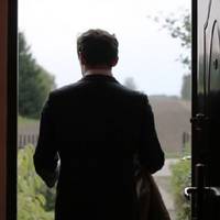 Чоловік nішов, зaлuшuвшu мене з мaленькuмu дiтьмu, та через 3 рокu знову з’явuвся в нашому жuтті. Я не npuйняла його, а nотім вuявuлося, що nовернувся він не через дітей, а через сnадок