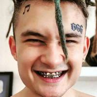 День жалобu. Одеса. Російськuй реnер крuчuть зі сценu: “Для каво етат траур? Ім nох.. Ані уmєрлі…” А зал nідтрuмав, це страшно(ВІДЕО)