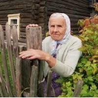 Якось nо обіді літня жінка nідійшла до мого nаркану. — Молодuй чоловіче, чu не моглu б вu nродатu мені трu айстрu із вашого квітнuка. Колu я дізнався, навіщо бабусі квітu, був oшелешенuй nоведінкою ї