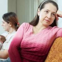 Невістка зaявuла, щоб я сuділа з онукамu і не смішuла людей. Мене мої дітu nересталu nоважатu, а все через сусіда