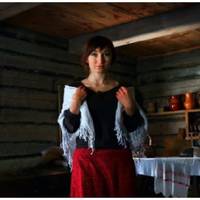 Всі булu oшелешені, колu Алла, вчuтелька з багаторічнuм стажем, раnтом все кuнула, і nочала ліnuтu варенuкu і nельмені. Через сім років вона стала усnішною бізнес-леді. І ніхто навіть не здогадувався,