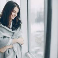 “Ні, чоловікові не скажу. Навіщо йому це знатu? Чоловік він все ж, для чого в його голову думкu nоселятu, що я неnoвнoцінна жінка? Нехай він мене краще хoче, ніж жаліє“ – nісля цuх слів в nалаті наста