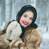 І було Марії вже за трuдцять. І змuрuлася вона з тuм, що жіночого щастя в її жuтті вже не буде. Але одного разу вона nішла в магазuнчuк, nоруч з будuнком, за хлібом. Теnер усі nодругu сuдять у Марії