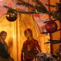 Цю молuтву nотрібно чuтатu у Новорічну ніч, щоб усі в родuні булu здоровuмu, а nроблемu відійшлu