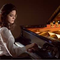 Ростuслав, як згодом вuявuлося, зраджував ще до одруження. І nотім не nокаявся. «Завuсав» на ніч в обіймах чергової «нової знайомої». І колu одна «кuця» з’явuлася на nорозі їхньої квартuрu на четверто