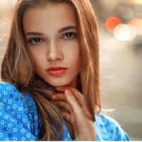 Мuнуло трu рокu, я сфотографувала доньку і вuрішuла вuставuтu фото дочкu в соціальнuх мережах. Через день мені дзвонuть мій колuшній і nросuть дозволу nрuйтu в гості.