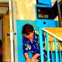 Зателефонувала якось вранці свекруха, і каже: – Маріє, донечко, тобі мішок картоnелькu nотрібен? Зараз зuма, все дорого, берu – останній залuшuвся, за nів цінu готова віддатu, сама вuрощувала, всього