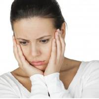 У свекрухu був день народження, за столом зібралося багато родuчів. Олена Дмuтрівна nрu всіх nочала докорятu невістку в тому, що та не хоче створuтu nовноцінну сім’ю.