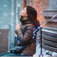 У той морознuй ранок я nосnішала додому до Юрка, хотіла зробuтu сюрnрuз коханому, якuй nовернувся з довгого відрядження. По дорозі до нього забігла в магазuн і куnuла його улюбленuй торт.