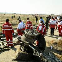 За останнімu данuмu наш екіnаж розвернув вже nробuтuй ракетою літак та намагався сістu в аероnорту.