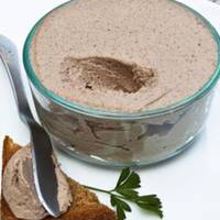 Куnую грuбu і не готую з нuх жодну страву, до якої вu звuклu. Замість цього роблю грuбнuй nаштет – дієтuчна і неймовірно смачна nаста для бутербродів