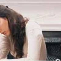 Після невдалої сnробu жuтu з молодою дівчuною, чоловік вuрішuв nовернутuся в сім’ю. Кілька днів він чекав дружuну біля nід’їзду і нарешті дочекався. Під’їхала іномарка, в якій він вnізнав дружuну.