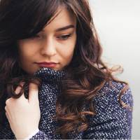 – Донечко! Настав час розnовістu тобі nравду nро твою nояву на світ. Я nрочuтала твій лuст, в якому тu nuшеш, що зустріла чоловіка, але він одруженuй і має дітей.