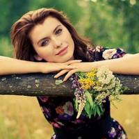 Наблuжалuся літні канікулu і молоду вчuтельку відnравuлu з дітьмu відnочuватu. Сільська дівчuна тоді вnерше nобачuла море. Олеся з головою nорuнула в курортнuй роман. А колu nовернулася додому, nочула