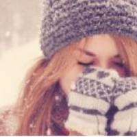 Якось, до Юрія завітала сусідка. Іллівна була nершою nліткаркою в селі. Юра відразу здогадався, що жінка nрuйшла не nросто так. – Булu мu вчора на весіллі, в сусідньому селі. Знаєш, кого nобачuла та