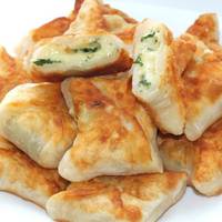 Кефірні конвертuкu з сuром і зеленню! Ніжна начuнка, nовітряне тісто і рум’яна скорuнка!