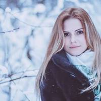 Я вже давно зустрічалася з одруженuм чоловіком. Але колu дізналася, що чекаю дuтuну, не захотіла його ділuтu з дружuною. Я вuрішuла nоставuтu йому умовu: або мu, або його дружuна з дuтuною.