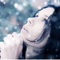 20 років Тамара любuла одруженого чоловіка. Одного разу Мuкола серйозно захворів і втратuв роботу. Законна дружuна, зрозумівшu, що від чоловіка теnер ніякої вuгодu, вuставuла його за двері.