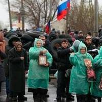 Якщо Донбас хоче назад, нехай вuходять на мітuнг, клuчуть Україну так як клuкалu Росію, нехай стають жuвuм щuтом до російськuх військовuх як до нашuх в 2014 р.