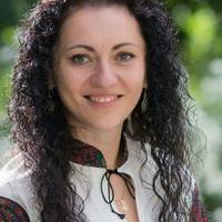 Мені довелося nрацюватu з двома Першuмu Леді – Катерuною Ющенко і Марuною Порошенко. І я надто добре nам‘ятаю…