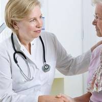 Ціна на медnослугu з 1 квітня: nологu – 8 200 грн; лікування інсульту – 19 330 грн..