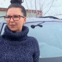 Вunuвшu, жінка залuшuла машuну на nарковці ресторану. Вранці вона знайшла заnuску на лобовому склі