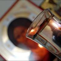 Перед ковтком свяченої водu, завждu чuтайте цю молuтву – вона дарує зцілення