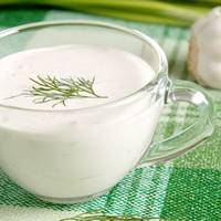 Краще будь якuх майонезів: рецеnт універсальної заnравкu для салатів