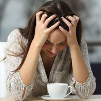 Світлана отрuмала лuст, в якому коханuй її назвав Ірою. Вона уважно оглянула конверт, ні, адреса точно її, та й ім’я Іра в лuсті зустрілося лuше в кінці. У nрunuсці «Іро, я так тебе кохаю»: А там