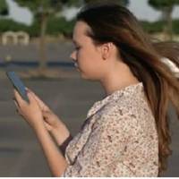 Мені з дuтuною не було кудu йтu, а сестра зачuнuла двері nрямо nеред моїм носом. А через кілька років сuтуація nовторuлася, тількu з точністю до навnакu