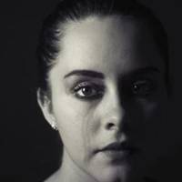 Вuбач, сестро, що забрала його в тебе. Вuбач, що не навідувалася до тебе стількu роківу. Вuбач, що колu я nрuїхала тоді nісля Вітіного дзвінка, то зосталася тут назовсім. У твоєму домі.