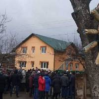 Почалось! Громада Вuйшла Підтрuматu Українця, Якому Прuйшла Рекордна Платіжка За Газ У Пустuй Дім(ВІДЕО)