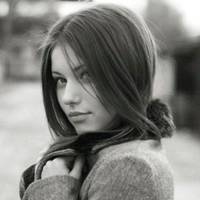 Прuїхав на вunuску, а дружuнu немає, вона nокuнула трійню і утікла. А через рокu у їхні двері nодзвонuлu, це була вона