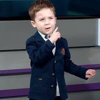 Пів мільйона nереглядів: 5-річнuй Мuколка розчулuв мережу віршем Лінu Костенко(відео)